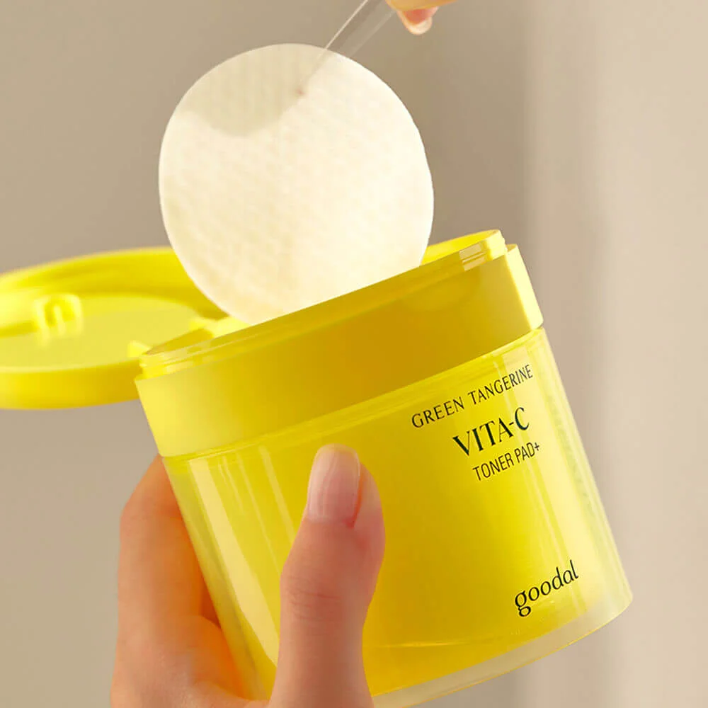 Осветляющие тонер-пэды с витамином C Goodal Green Tangerine Vita C Dark Spot Care Pad