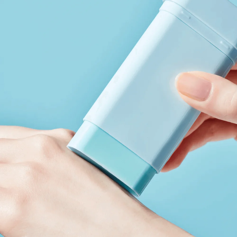 Себорегулирующий солнцезащитный стик для лица Tocobo Cotton Soft Sun Stick SPF50+ PA++++