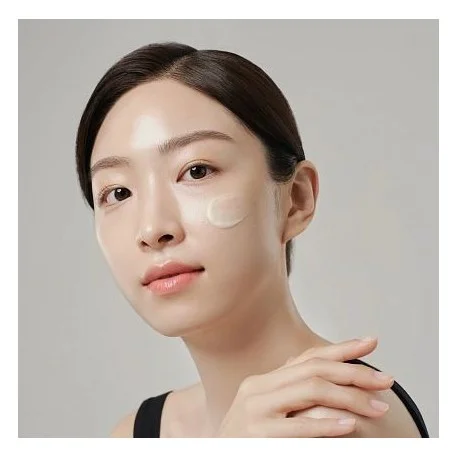 Обновляющий крем-роллер для лица с ретинолом SKIN&LAB Retinol Lifting Roller Cream