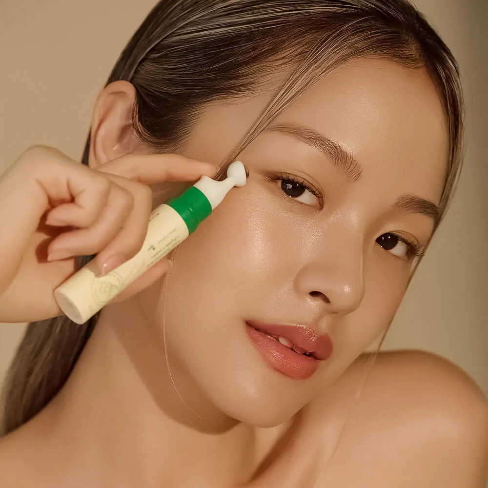 Пептидная сыворотка для век с массажным аппликатором AXIS-Y Vegan Collagen Eye Serum