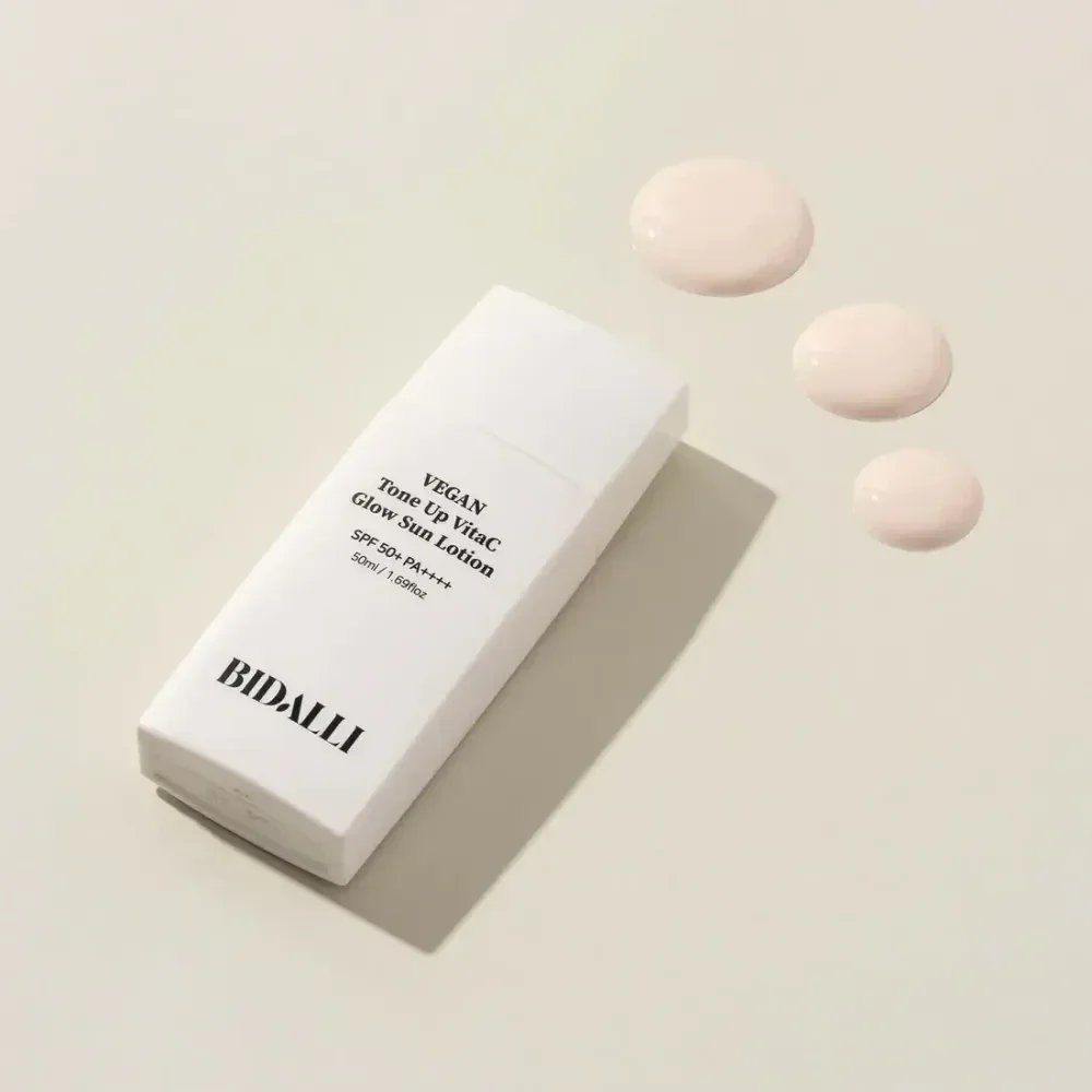 Солнцезащитный лосьон Vegan Tone Up Vita-C Glow Sun Lotion SPF50+ 50 мл