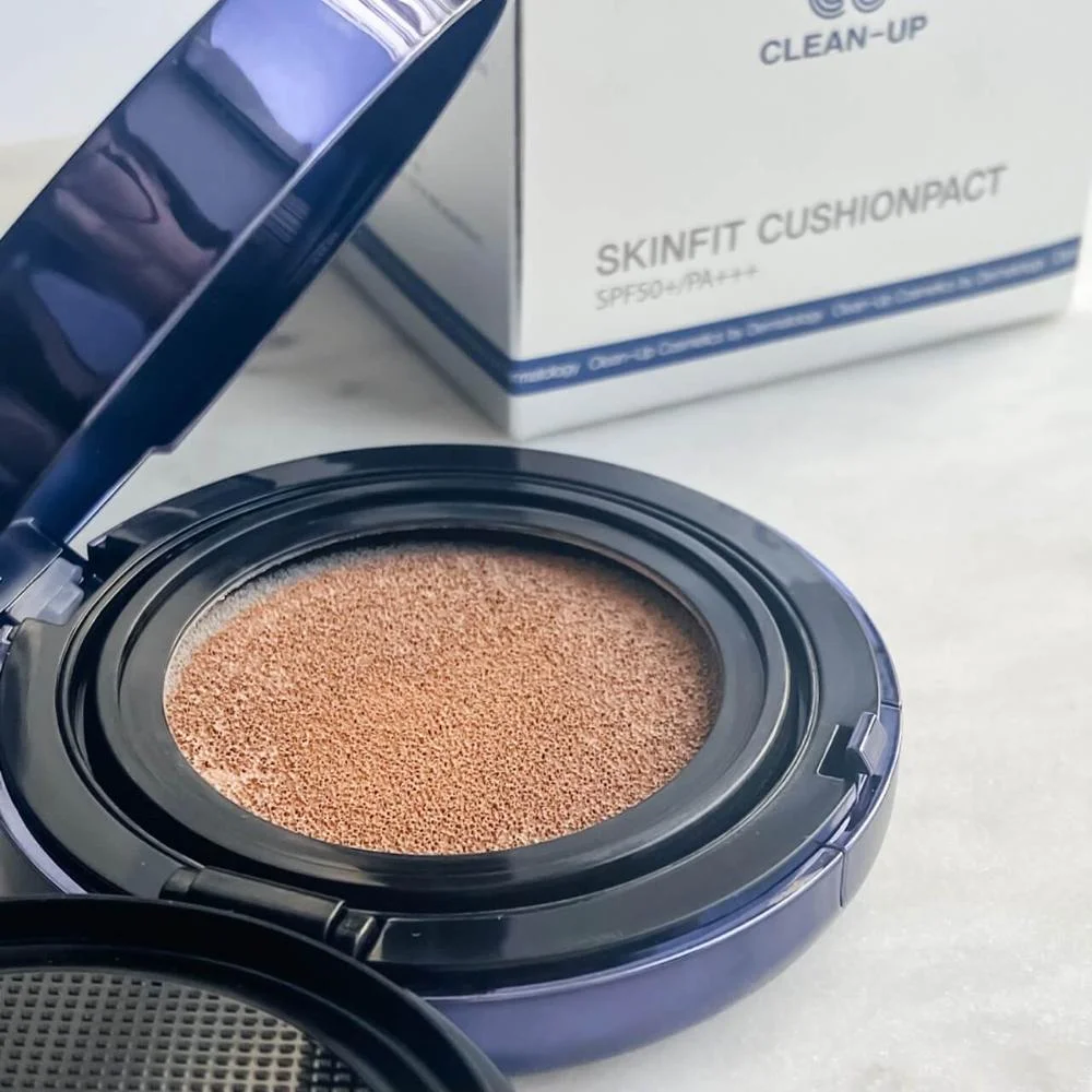 Тональный крем-кушон CUSKIN Clean-Up Skinfit Cushion Pact SPF50 PA++++