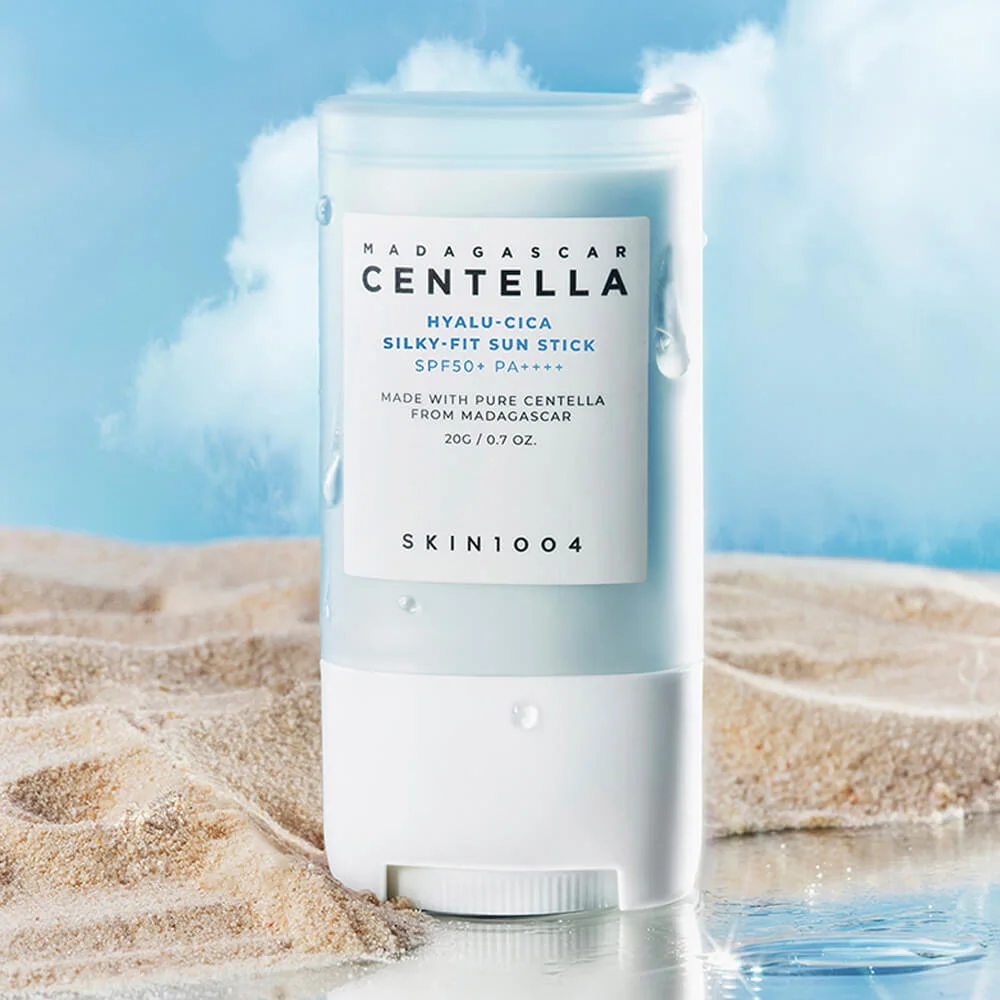 Солнцезащитный стик с шёлковым финишем SKIN1004 Hyalu-Cica Silky-Fit Sun Stick SPF50+ PA++++