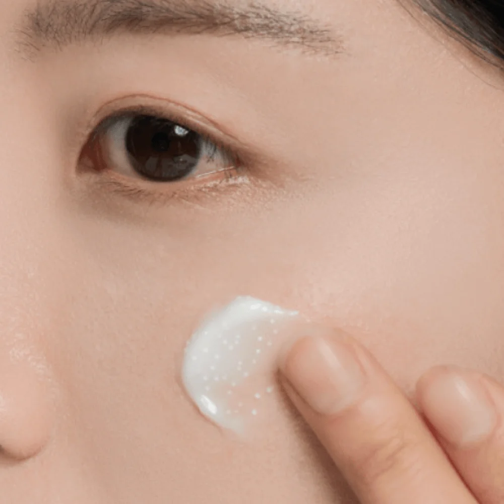 Капсульный осветляющий крем с центеллой SKIN1004 Madagascar Centella Tone Brightening Capsule Cream