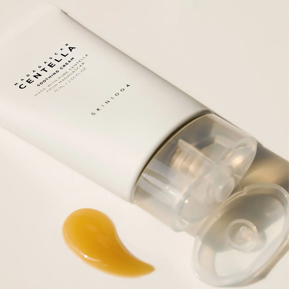 Охлаждающий защитный крем с центеллой SKIN1004 Madagascar Centella Soothing Cream 