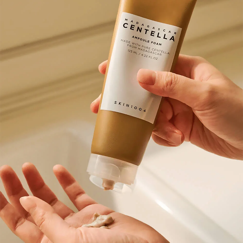 Успокаивающая пенка для умывания с центеллой SKIN1004 Madagascar Centella Ampoule Foam 125 мл