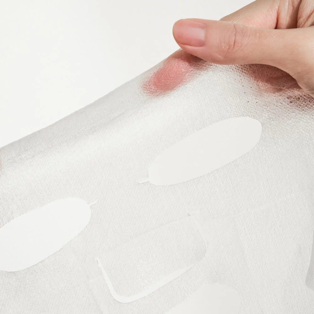 Успокаивающая и увлажняющая бамбуковая маска с чайным деревом.