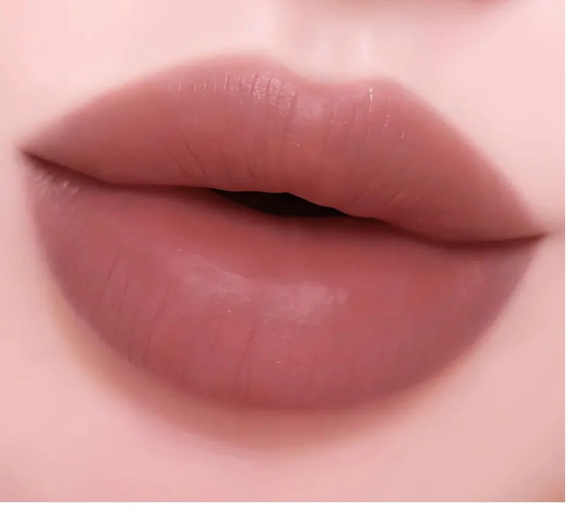 Полуматовый бархатный тинт с эффектом блюра Сlio Hug Blur Tint 07 Soulful Fig 07