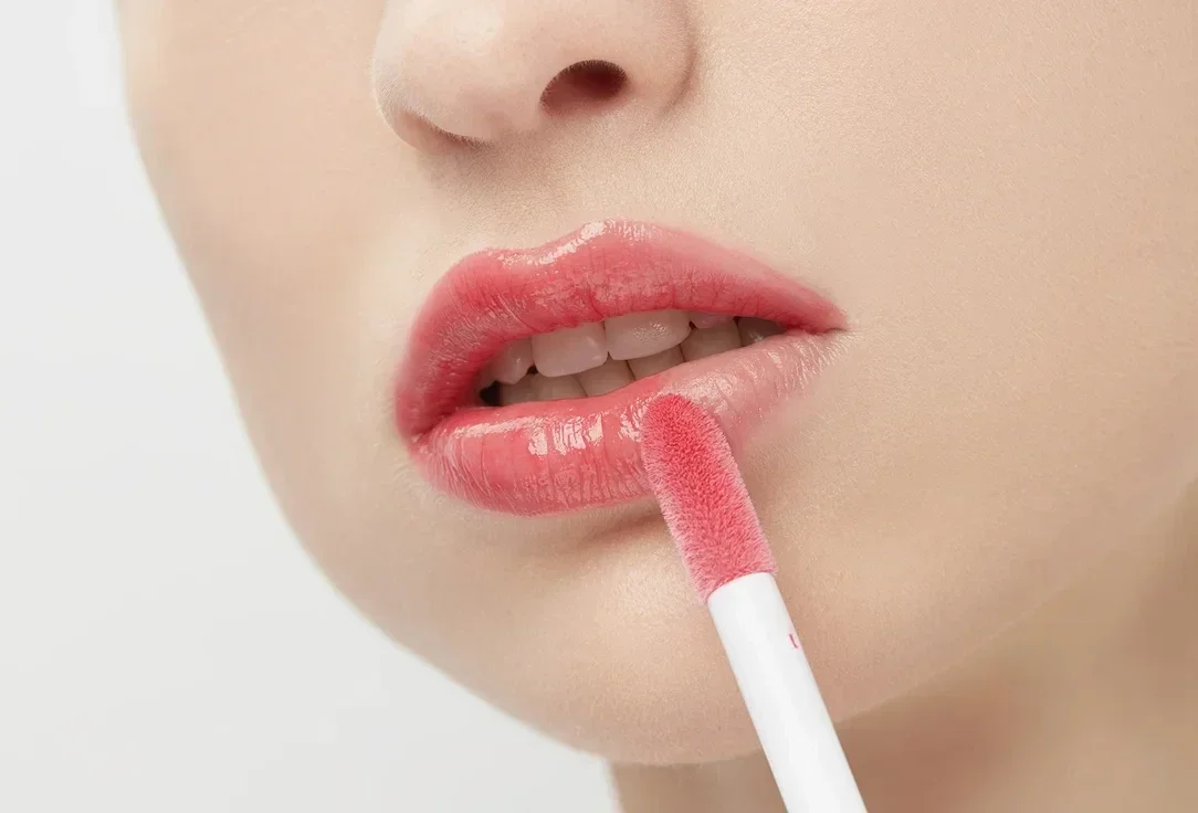 Блеск для губ VIVIENNE SABO Le grand volume 12 Cerise 12