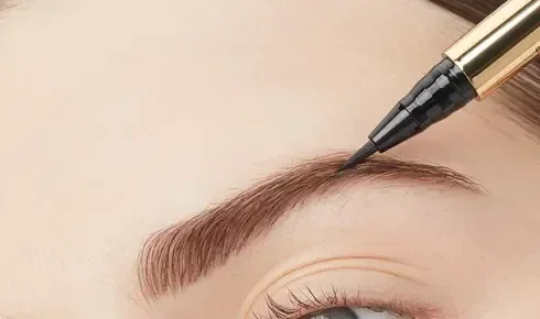 Маркер для бровей VIVIENNE SABO Marqueur Superb 02 темно-коричневый 02