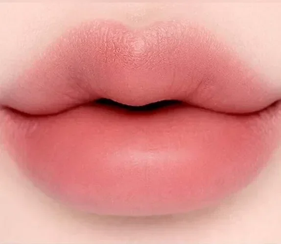 Вельветовый карандаш для губ Dasique Mood Blur Lip Pencil 07 Rose Cream 07