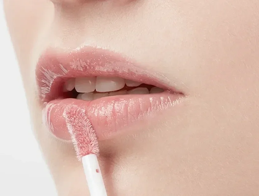 Легкий увлажняющий блеск KIKO 3D Hydro Lip Gloss 17 Pearly Mauve 17