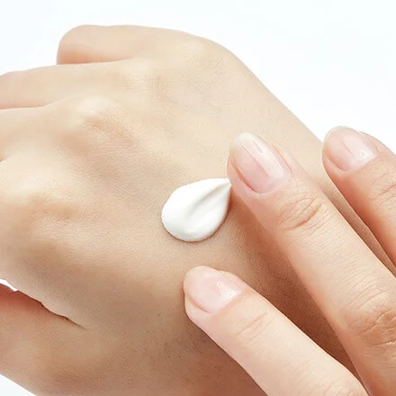 Мягкий солнцезащитный крем на каждый день Derma:B Everyday Mild Sunscreen SPF50+ PA++++