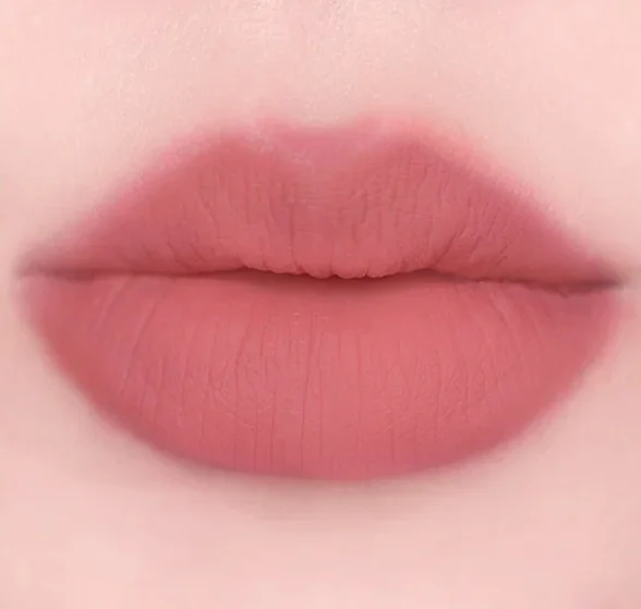 Бархатный каранадаш для губ AMUSE Lip Smudger 04 Hippie Girl 04