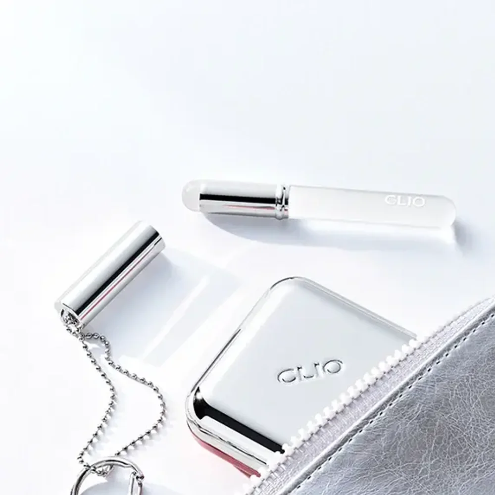 Силиконовый аппликатор Clio Baby Tap Tap Lip Brush