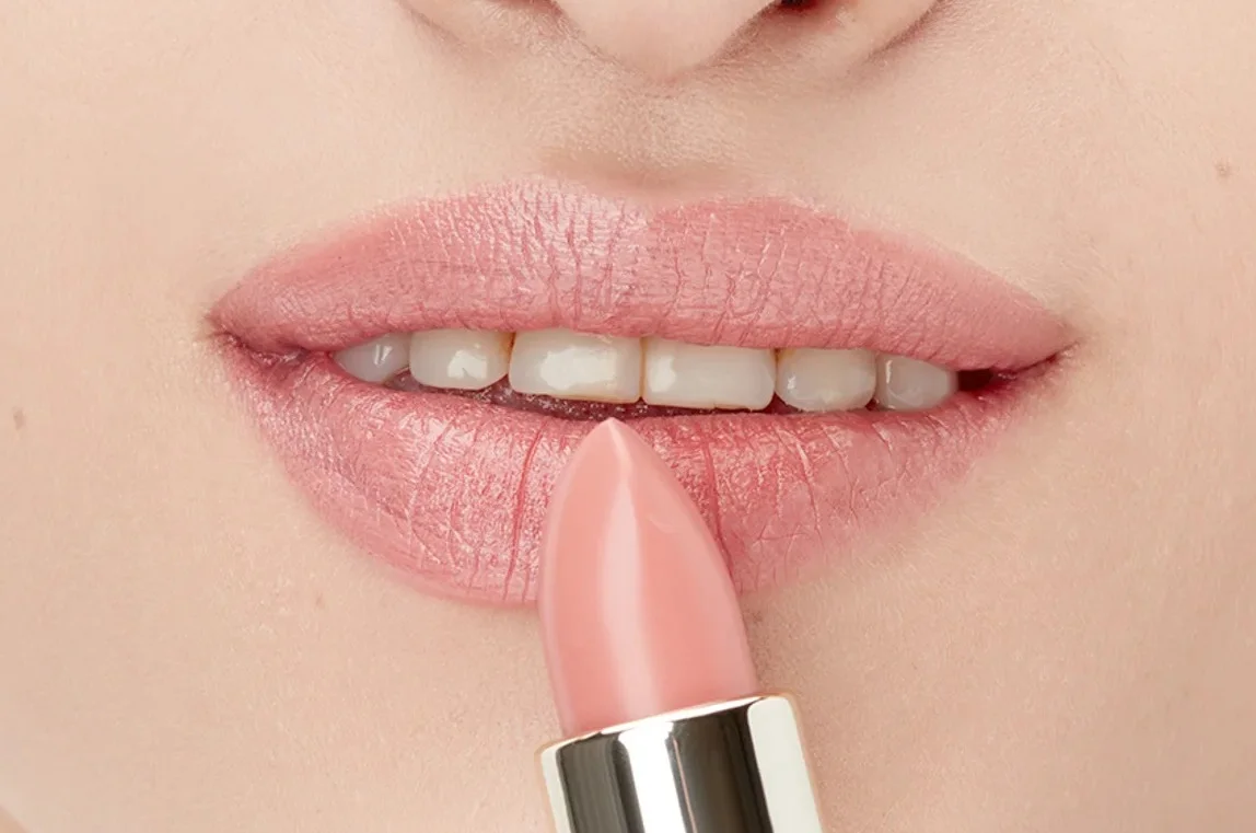 Губная помада увлажняющая ART-VISAGE BLACK DRESS 06