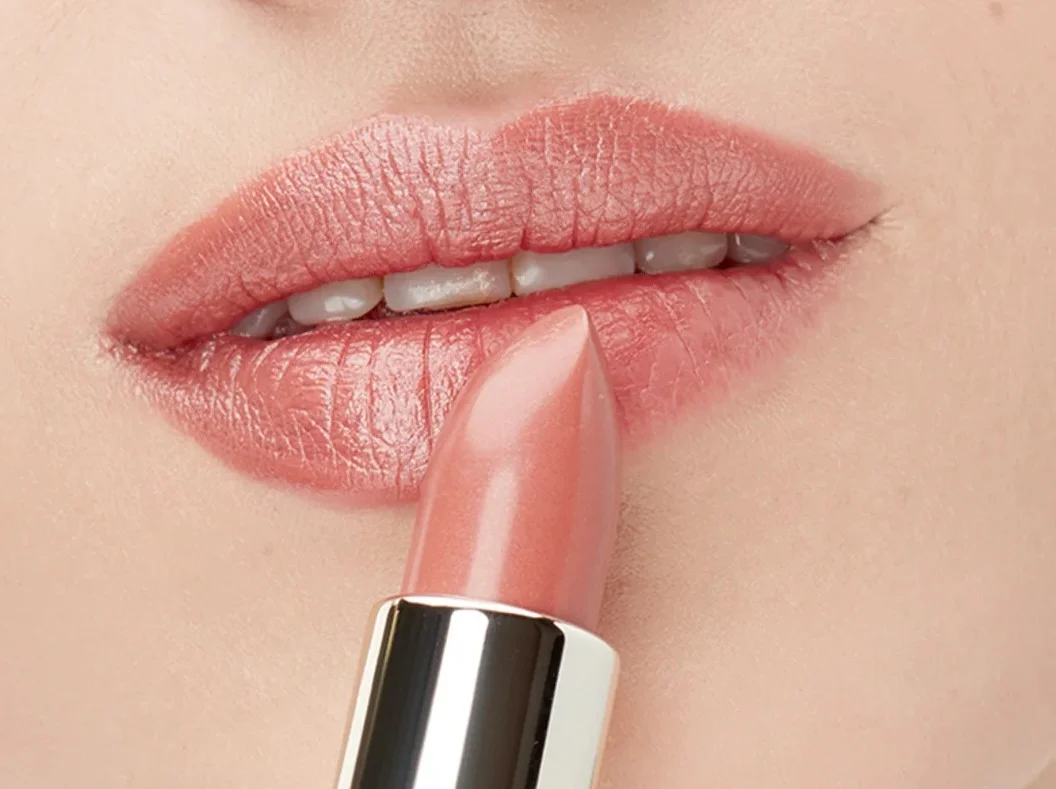 Губная помада увлажняющая ART-VISAGE BLACK DRESS 21 карамельный нюд 21