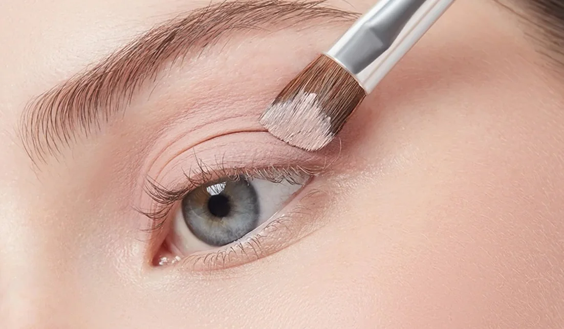 VIVIENNE SABO Жидкие тени для век Artiste 24/7 05 холодный серый 05