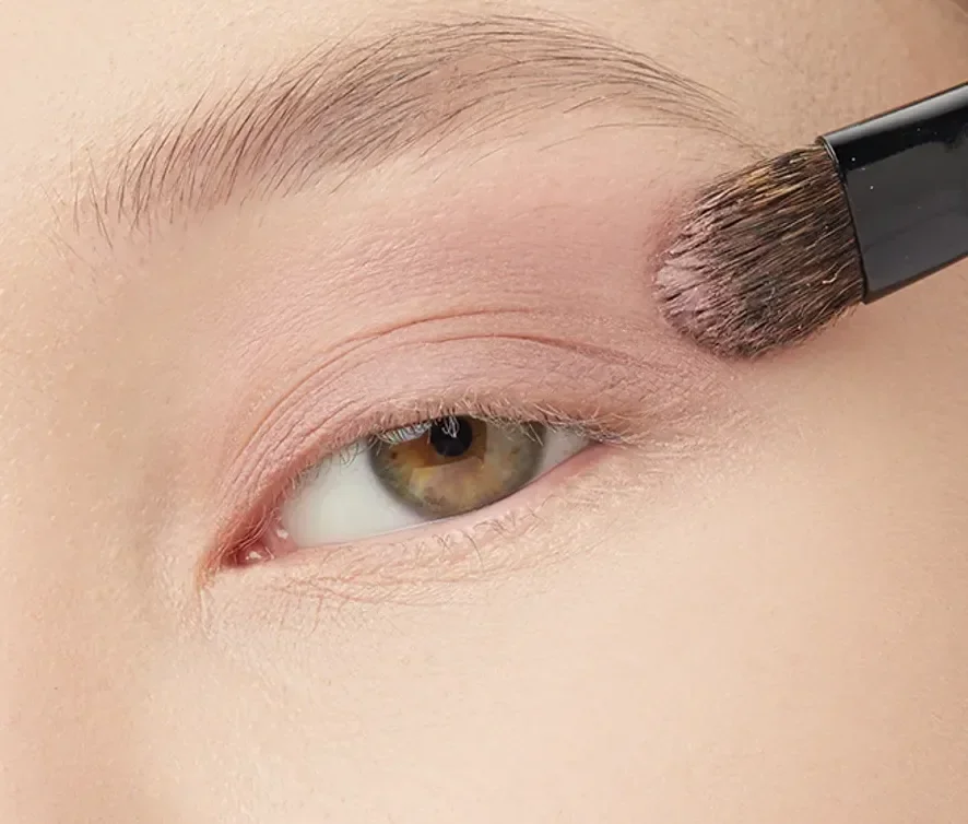 Жидкие матовые тени для век LUXVISAGE Matt tint waterproof 12H 106 dusty mauve 106