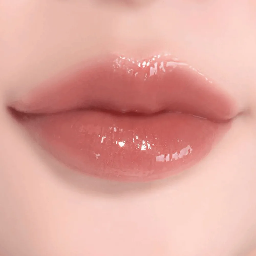 Увлажняющий блеск для губ WAKEMAKE Dewy Gel Maxi Gloss 04 Tanned Girl 04