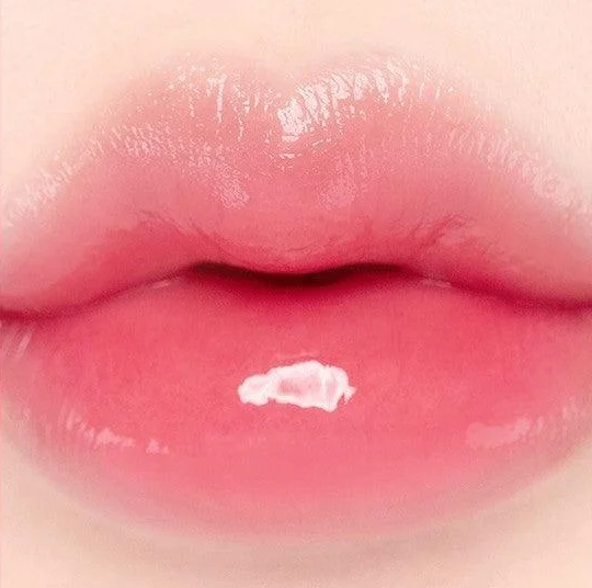 Увлажняющий сияющий тинт DASIQUE Juicy Dewy Tint 05 mauve berry 05