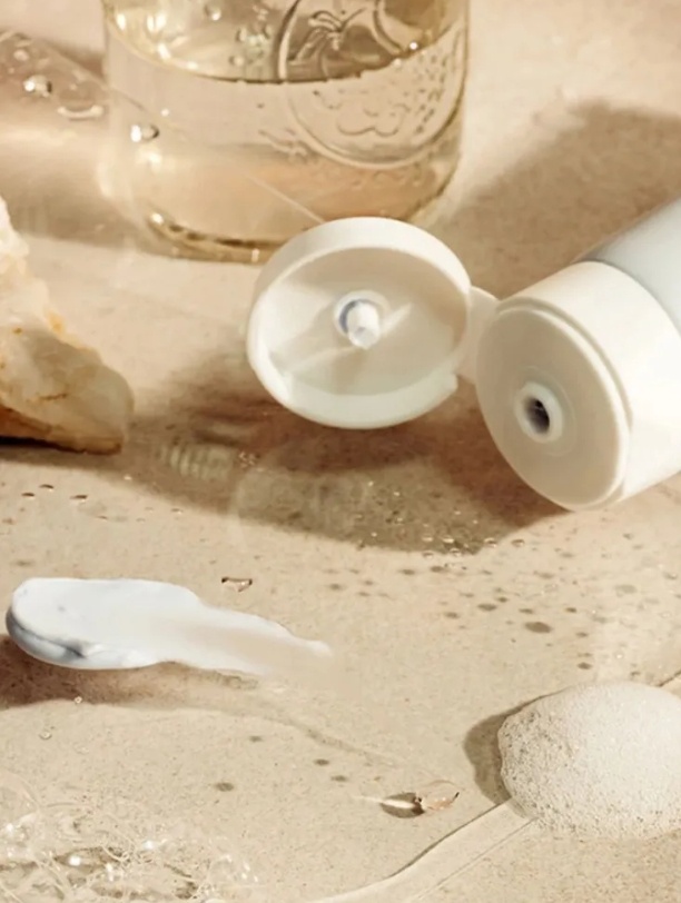 Мягкая очищающая пенка с экстрактом опунции Huxley Cleansing Foam: Be Clean Be Moist