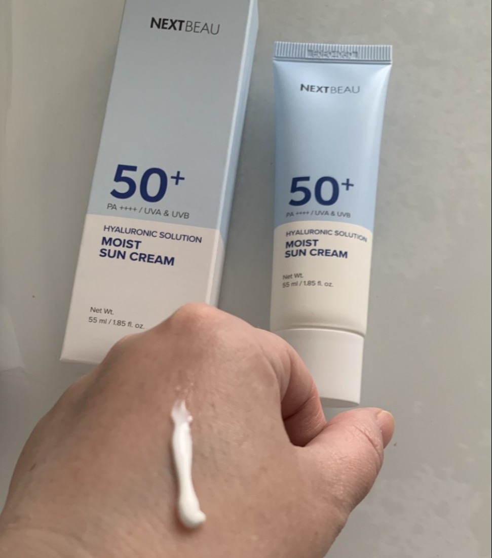 Солнцезащитный крем-гель для лица с гиалуроном Nextbeau Hyaluron Sun Gel Cream SPF50+ PA++++ / 55 мл