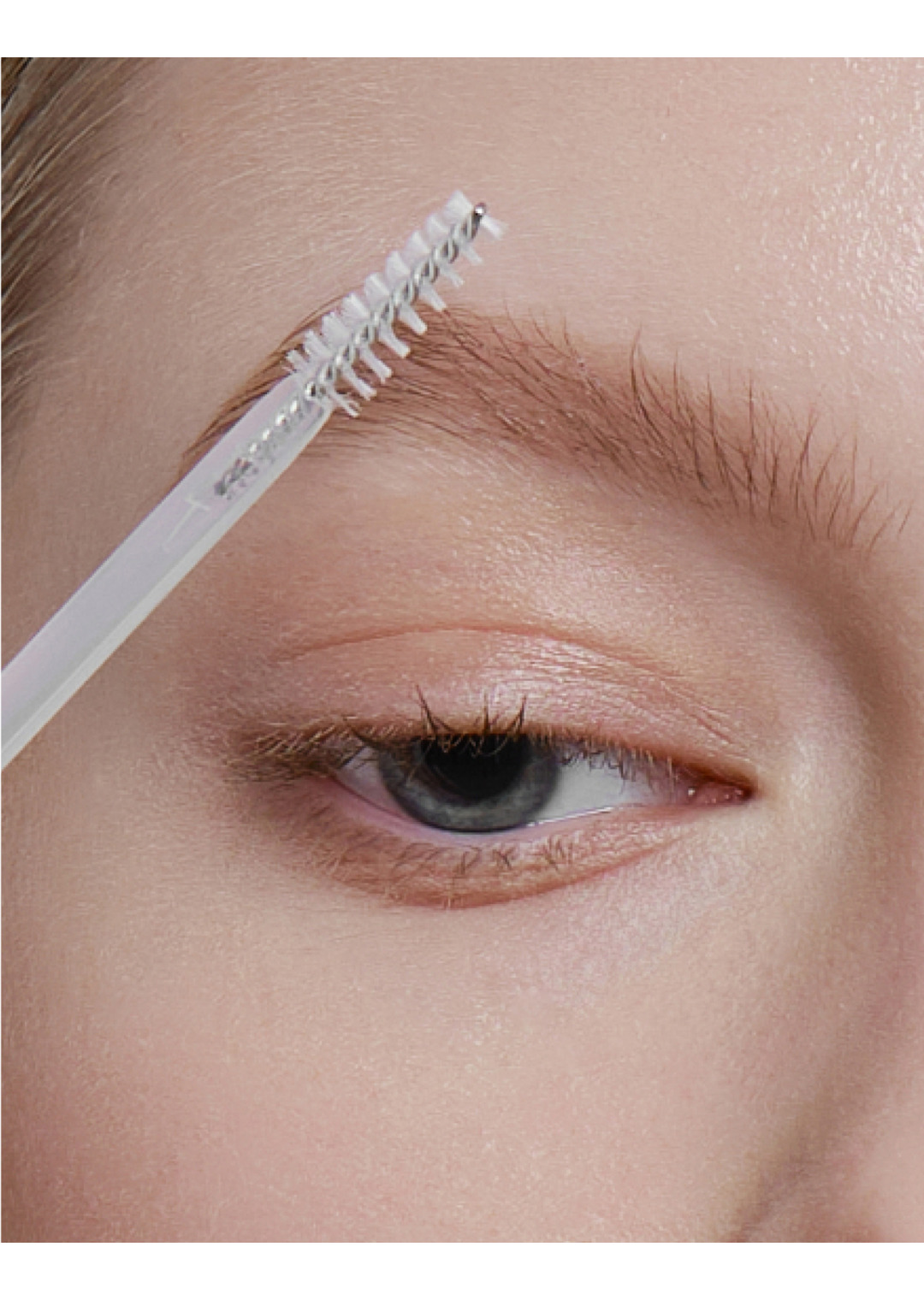 Фиксирующая сыворотка для бровей и ресниц SHIK EYEBROW & LASHES FIX CARE SERUM