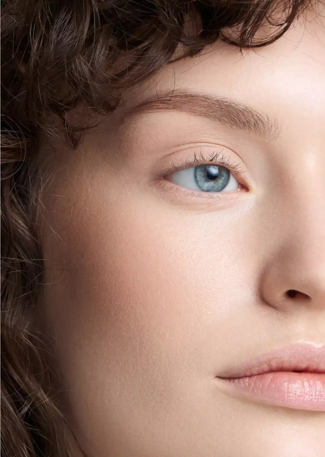 Жидкий скульптор SHIK PERFECT LIQUID CONTOUR 04