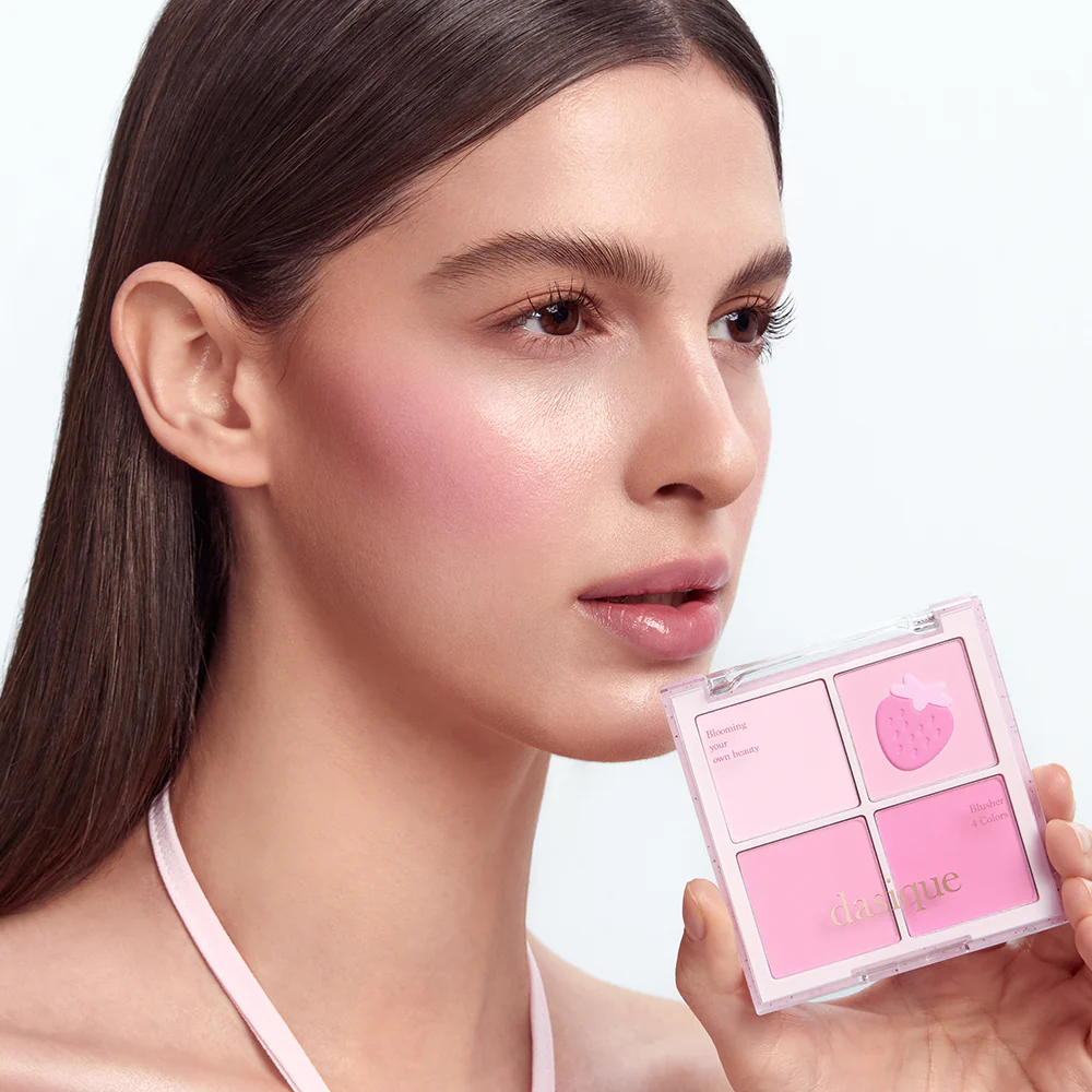 Румяна для лица DasiqueBerry Smoothie  06 BERRY