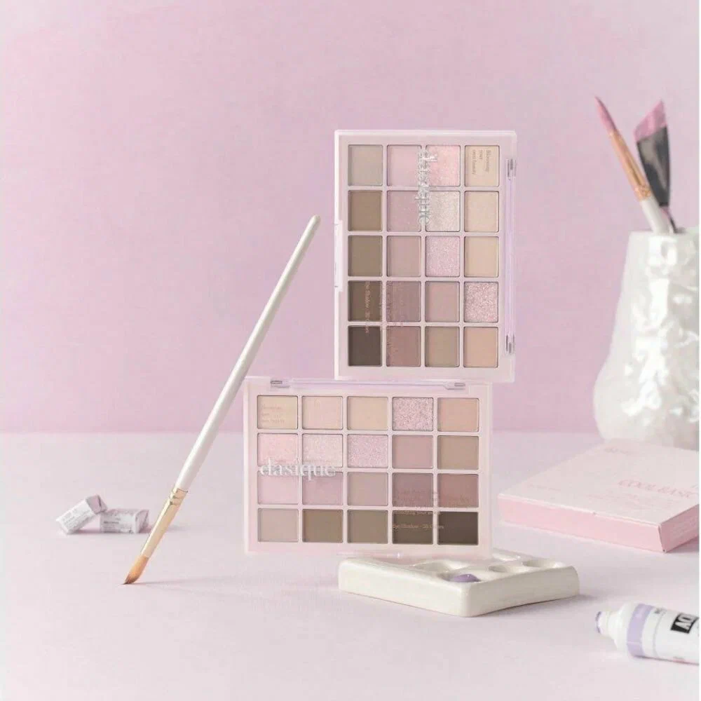 Большая палетка теней для век Dasique Mood Shadow Palette 02 Cool Basic