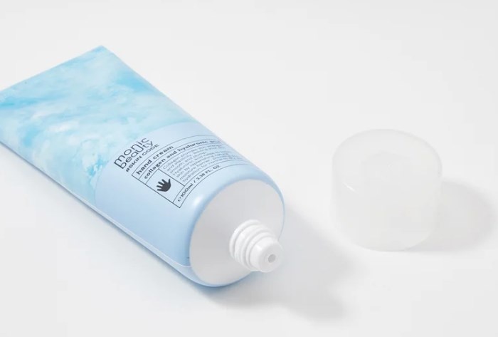 MONIC BEAUTY Skin Code Крем для рук Коллаген и гиалуроновая кислота