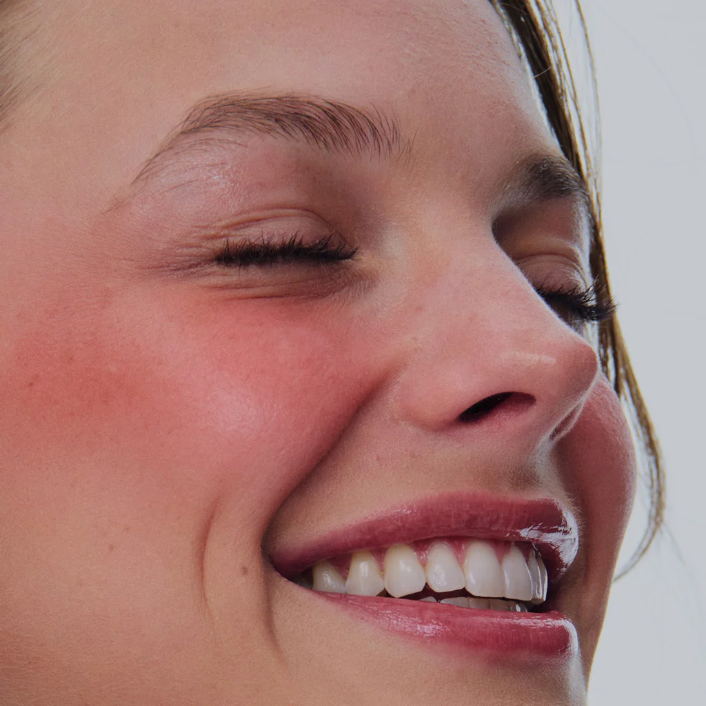 Кремовые румяна RHODE POCKET BLUSH FRECKLE