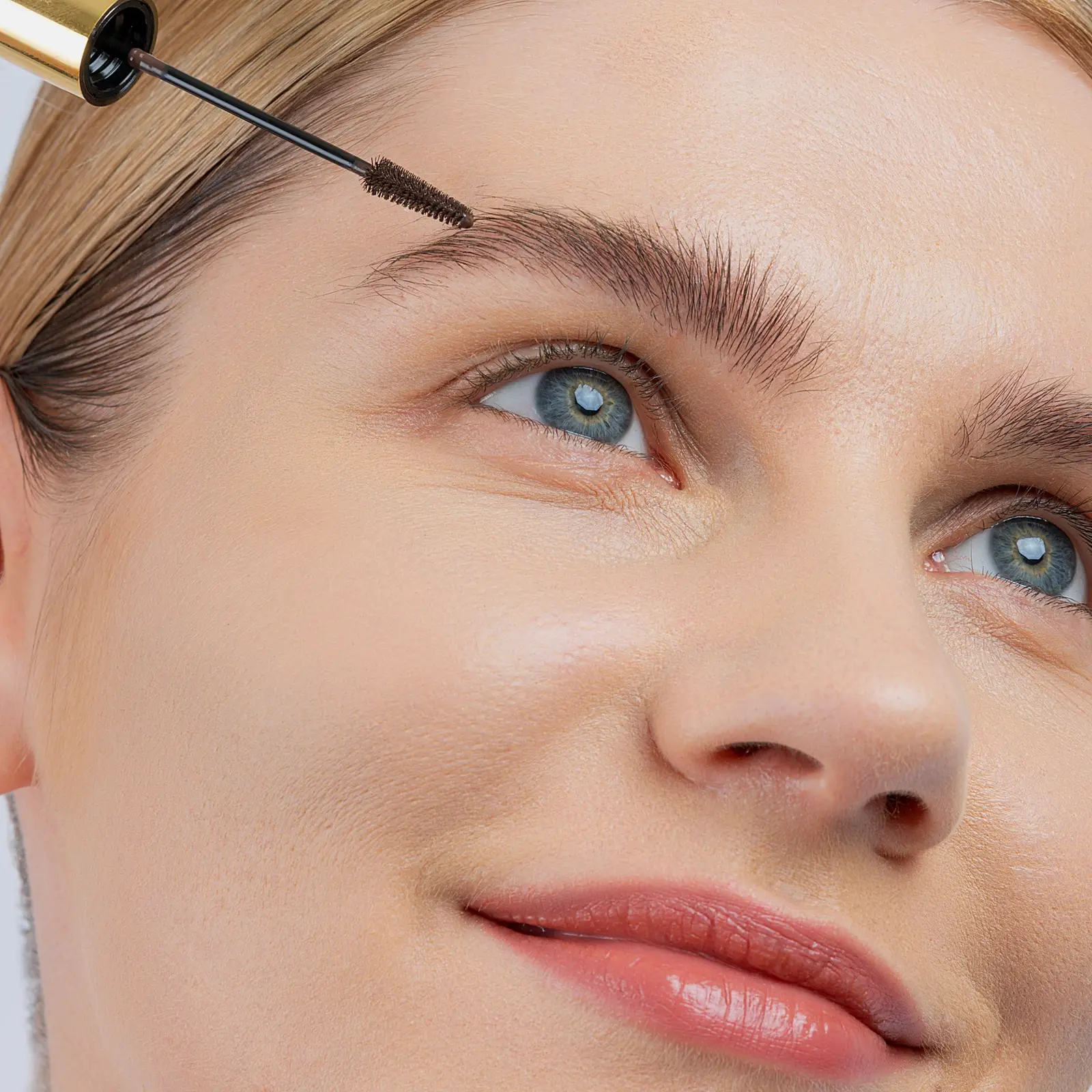 Тушь для бровей Vivienne Sabo Designeur 02