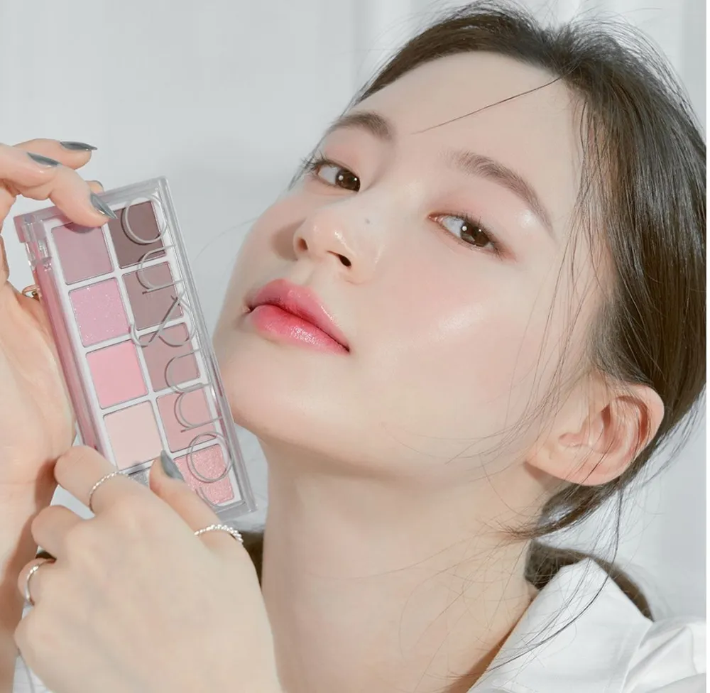 Большая палетка теней для век rom&nd Better Than Palette 06 Peony Nude Garden