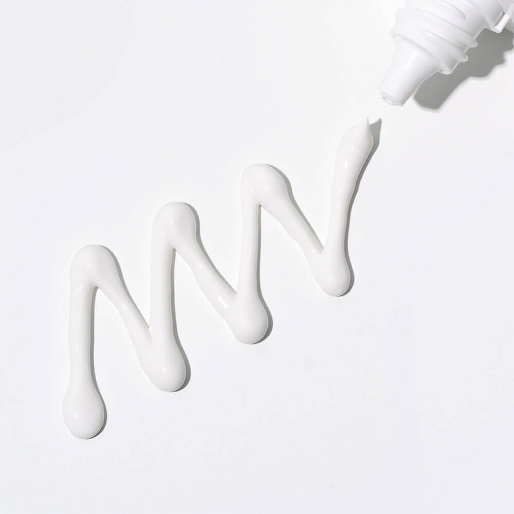 Увлажняющий минеральный солнцезащитный крем IsNtree Hyaluronic Acid Natural Sun Cream SPF50+ PA++++ 50 мл