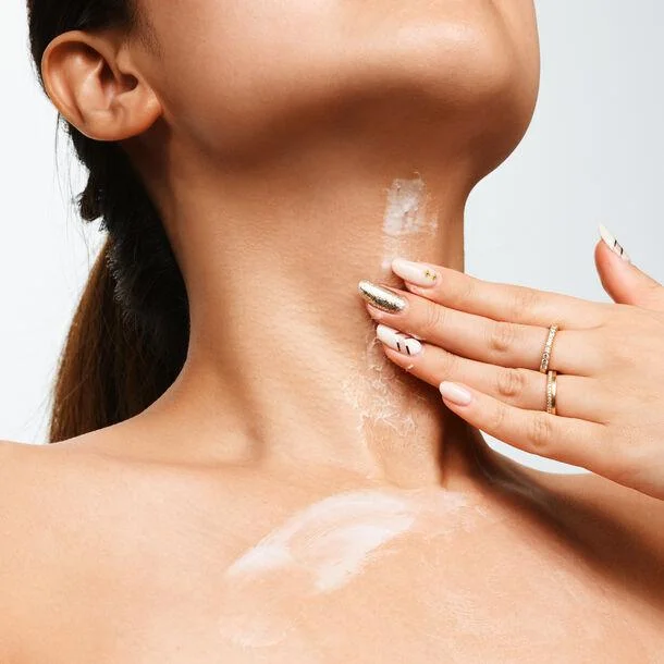 Крем для шеи Коллаген NEXTBEAU COLLAGEN SOLUTION MULTI-VITAL NECK CREAM 100 мл 