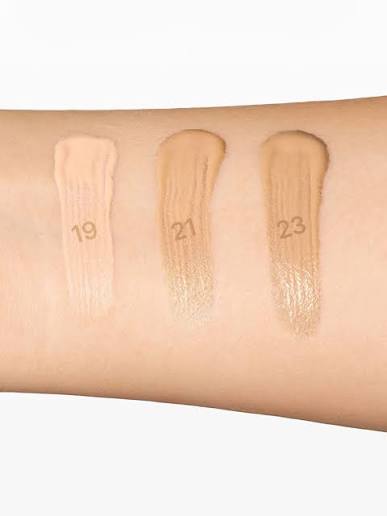 Тональный крем-кушон CUSKIN Clean-Up Skinfit Cushion Pact SPF 50 PA++++ Тон 19